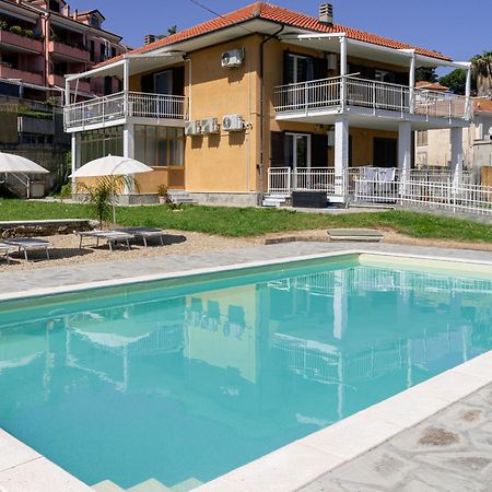 Il Gattino Di Porto - Apt 3 - Monolocale Veranda Piscina 임페리아 외부 사진