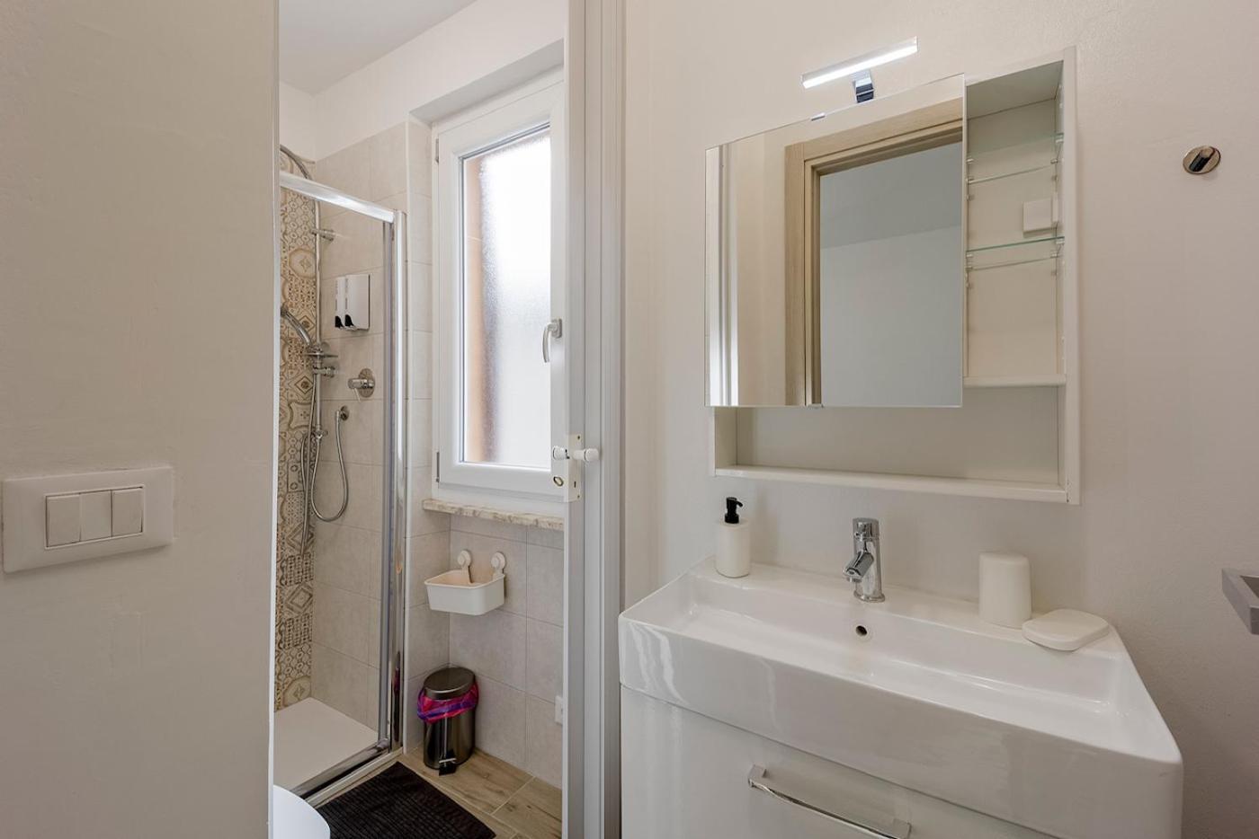 Il Gattino Di Porto - Apt 3 - Monolocale Veranda Piscina 임페리아 외부 사진